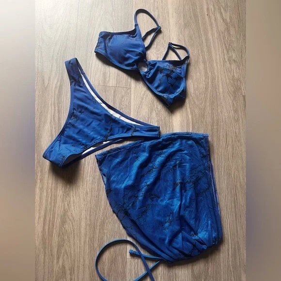 SHEIN Blue Bikini Set - Picture 4 of 7